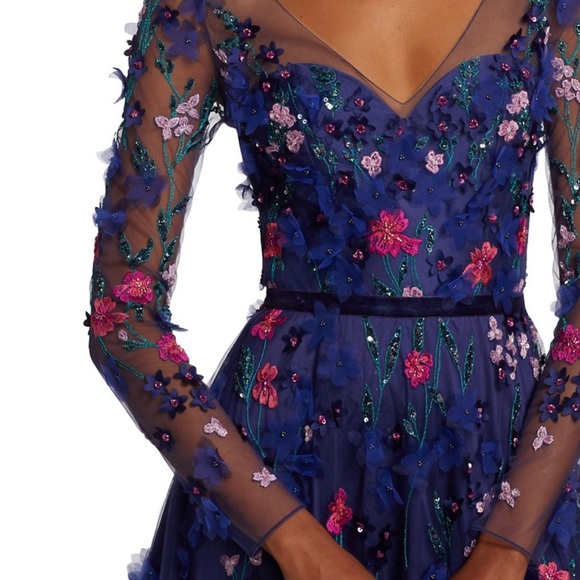 Blue silk Theia gown, appliquéd with handmade flowers, sz 10, Saks, never worn - Picture 8 of 10